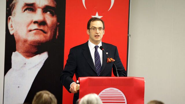 Koç'tan aşı milliyetçiliği uyarısı!