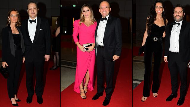 Sosyetenin sihirli balo gecesi...