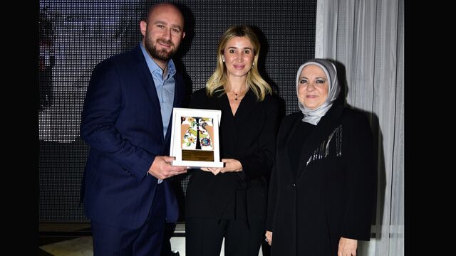 Kız çocuklarının eğitimine destek...