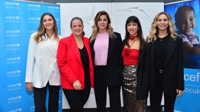 UNICEF gönüllülerinden yeni yıl daveti!
