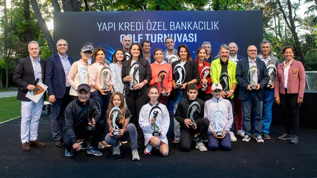 Golf tutkunları sahada...