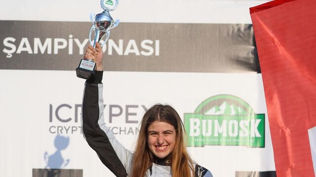 Çebi İtalya’da piste çıkıyor 