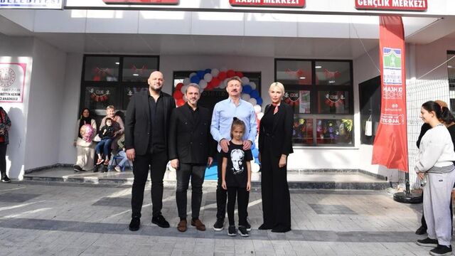 Babalarının anısını yaşattılar