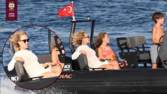 Denizde tur attılar...