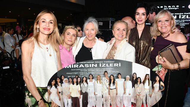 "Mirasın İzleri" defilesi...