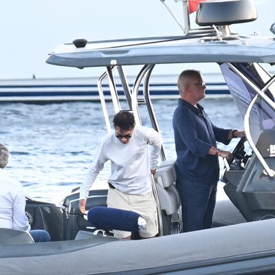 Sevgilisiyle Bodrum sularında...