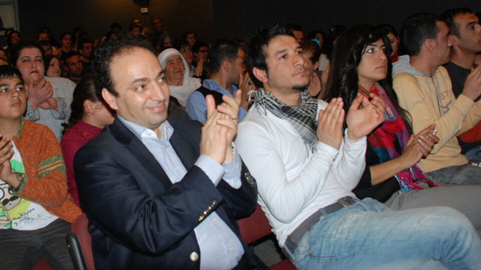 Baydemir'den Ermenilere çağrı: ''Toprağınıza geri dönün''