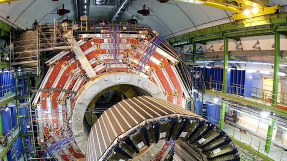 CERN'de aslında ne patladı?