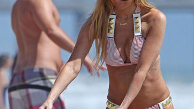 Jenna plaja indi, ortalık karıştı GALERİ