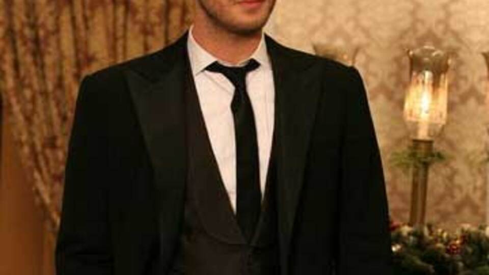 Behlül kendine Ferrari baktı