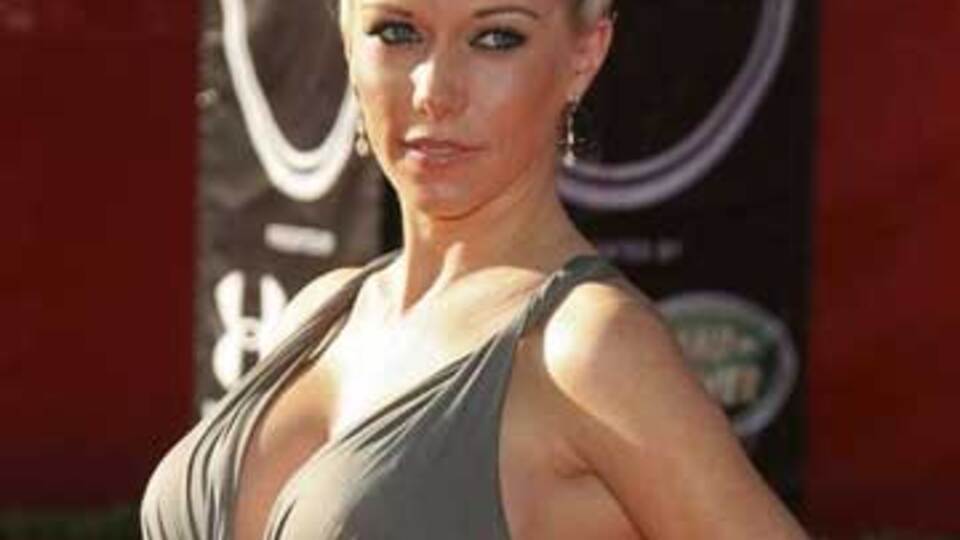 "Seks kaseti kalbimi kırdı"