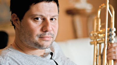 "Eş bulmak için şarkı söylüyorum"