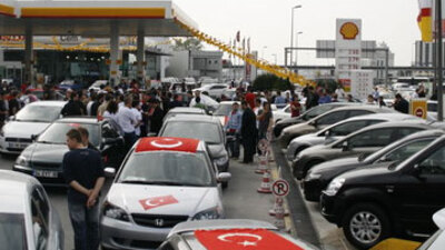 Tuningciler şehitler için toplanıyor