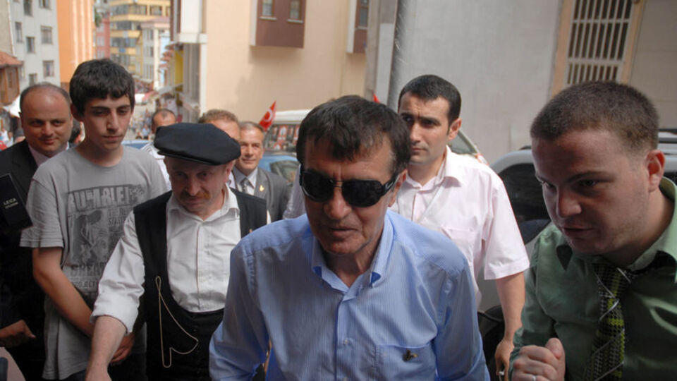 "Meclise girmeye aday bir partiyiz"