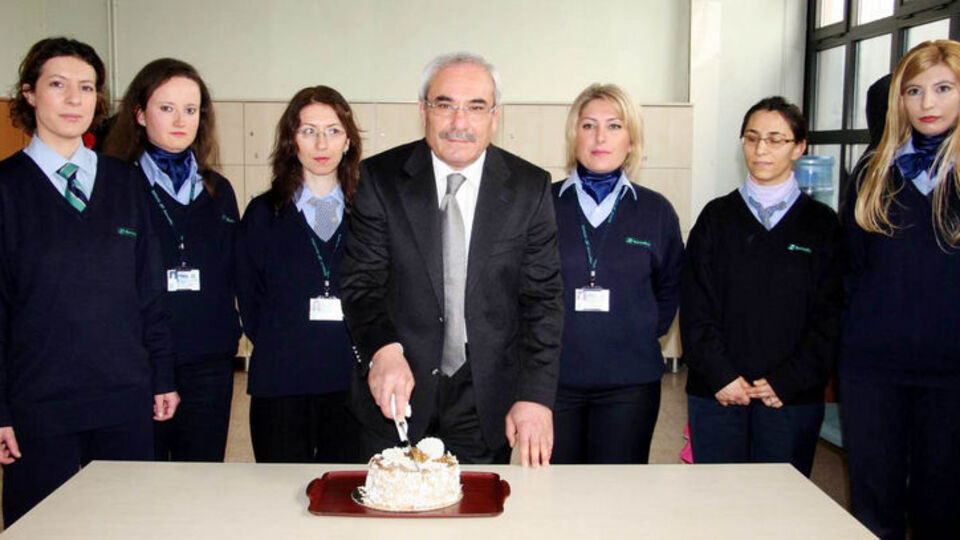 'Acil Butonu'ndan arkadaşlık teklifi