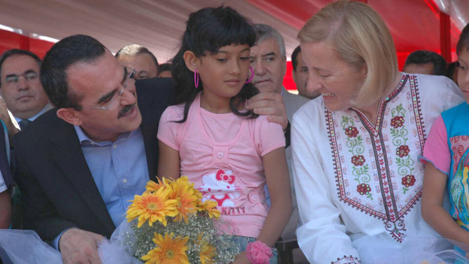 Bakan Kavaf Kars'ta