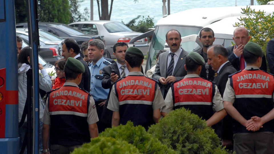 "Albay Dursun Çiçek vakası olarak tarihe geçecek"