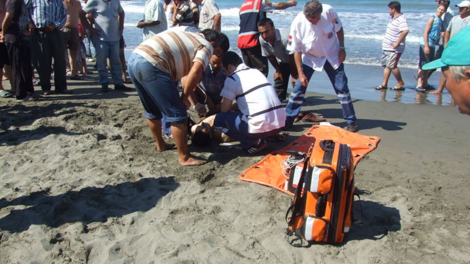 Çocuğu kurtardı, kendisi boğuldu