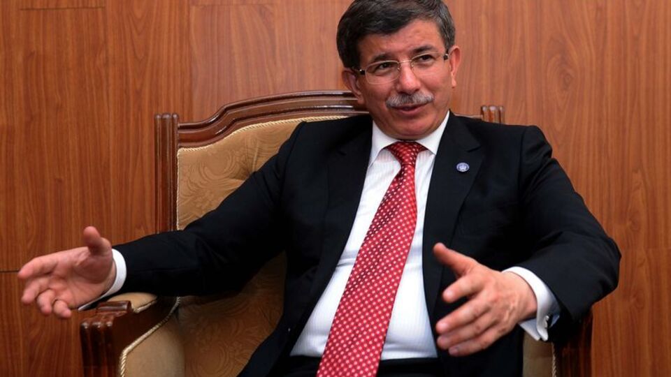 Davutoğlu'ndan Clinton'ın kızına düğün hediyesi