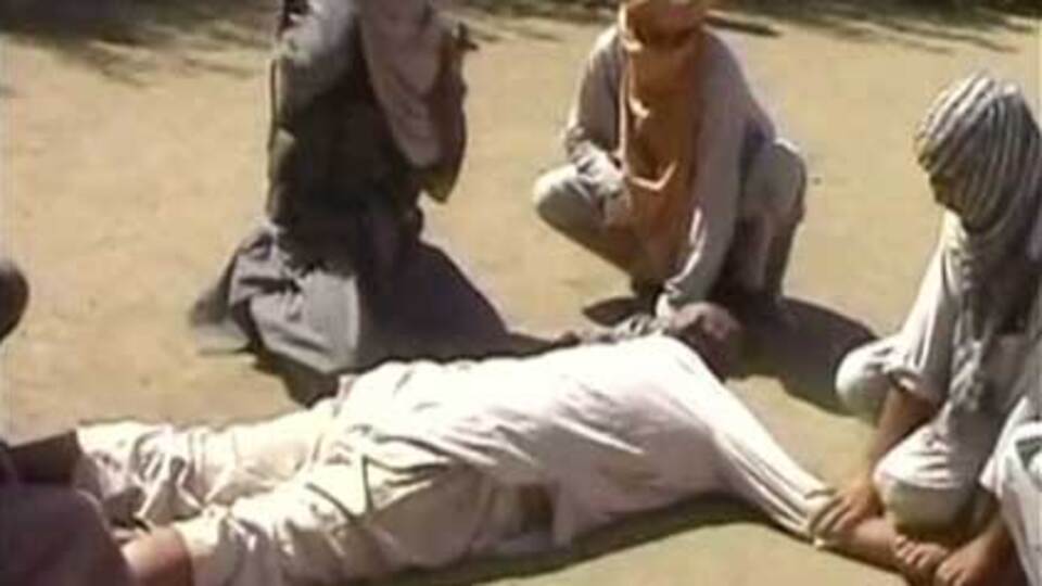 İran'da beş kişinin elleri kesildi