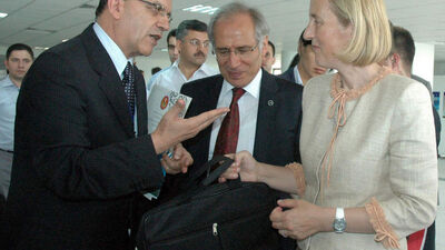 Eş dayağına Bakan ziyareti