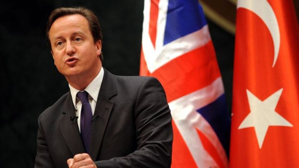 Cameron: AB üyeliğinizi destekliyorum