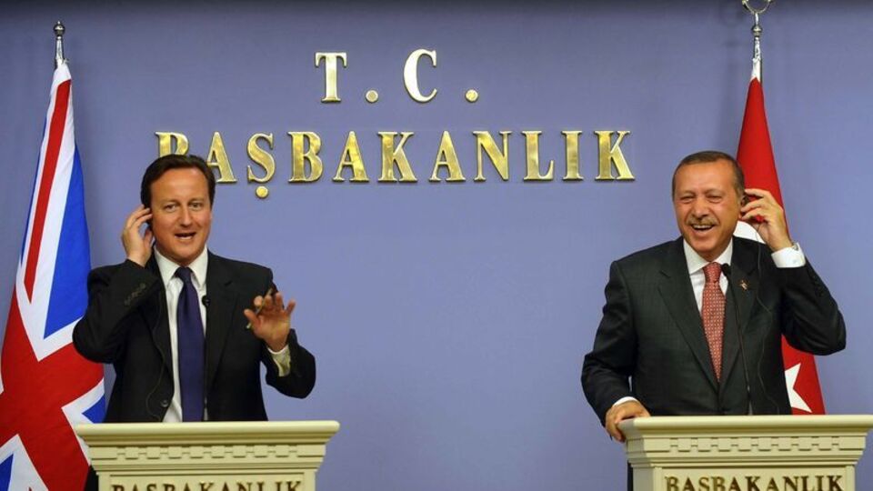Cameron, Türkiye'nin AB isteğini kontrol etti