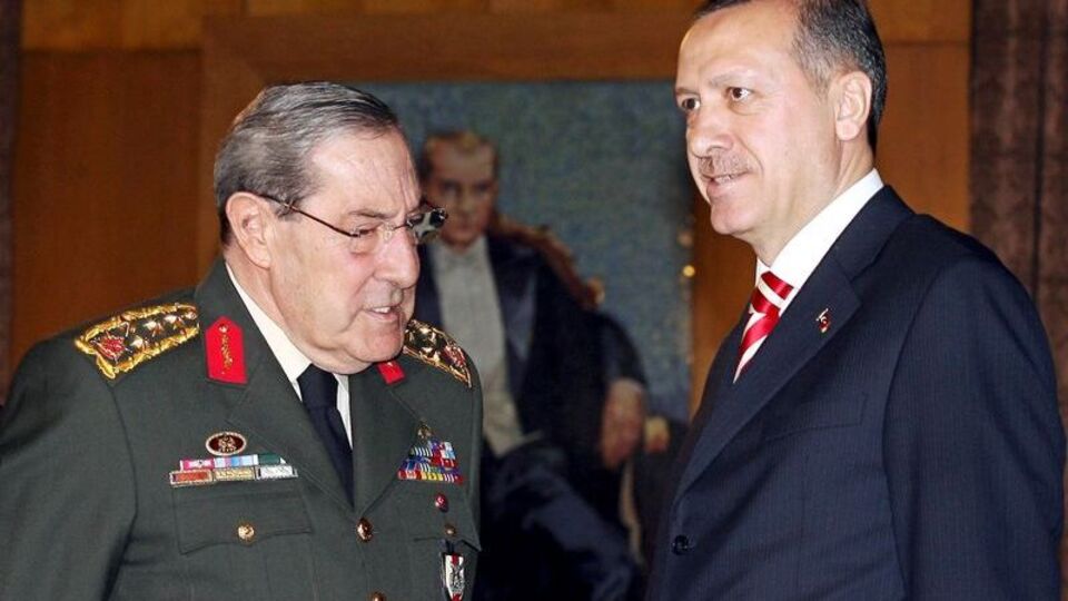 Muhtıraya suç duyurusu