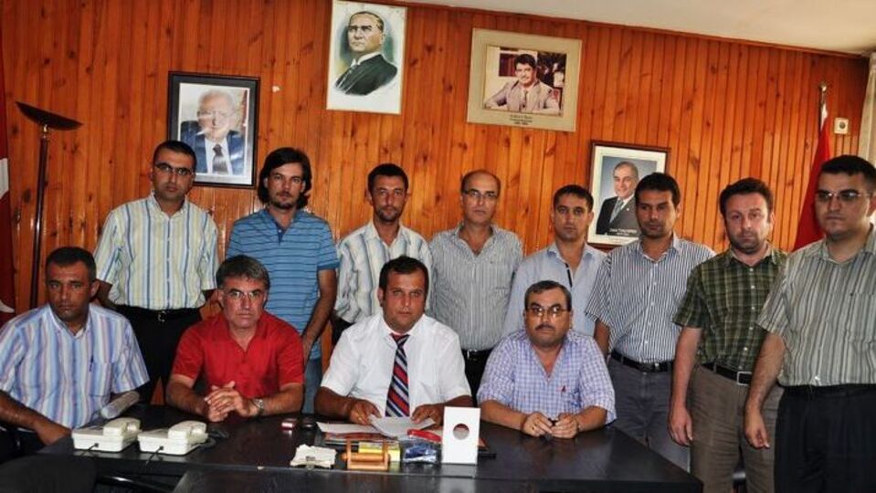 'Evet'çiler DP'den istifa etti