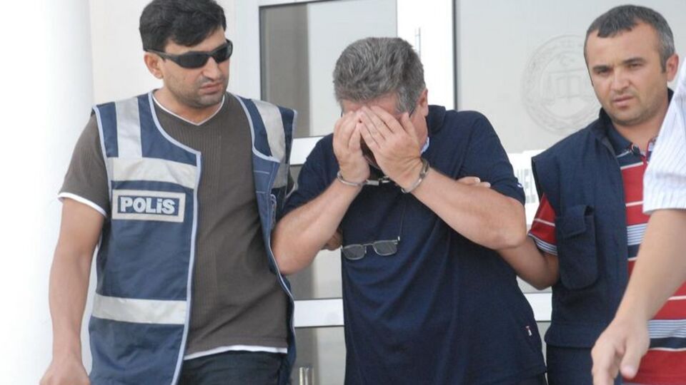 Sahte başsavcı tatilde yakalandı