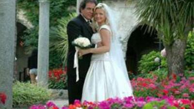 Kocasının evli olduğunu Facebook'tan öğrendi!