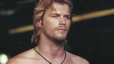 Türk Brad Pitt Yunanistan'ı fethetti