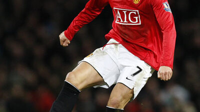 Bir futbolcu 90 dakikada ne kadar terler?