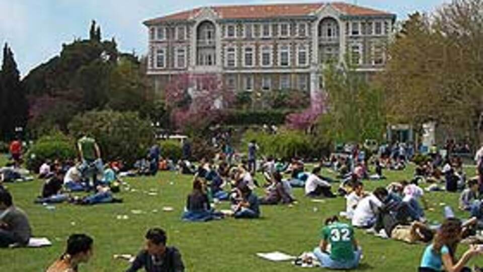 Yatı katı reddetti Boğaziçi Üniversitesi'ni seçti