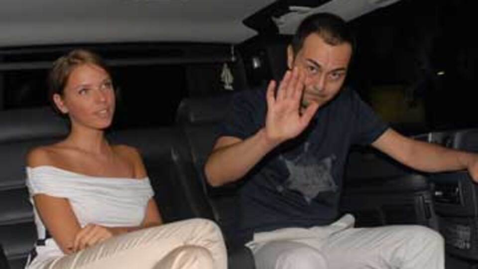 Serdar'ın sevgilisinin vizesi bitti