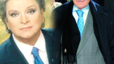 Fahrettin Aslan, Zeki Müren'i kuliste dövmüş