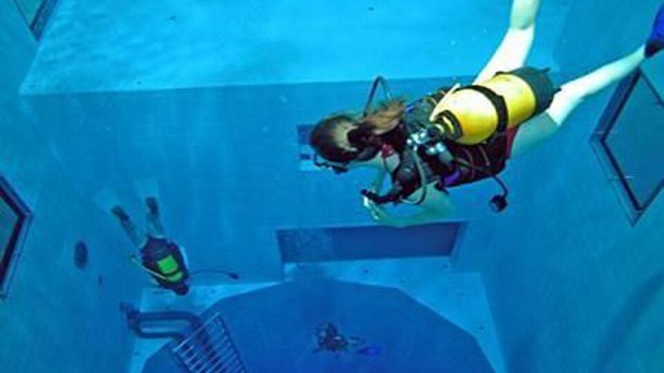 Dünyanın en derin havuzu GALERİ