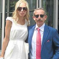 "Kocam dünyanın en yakışıklı erkeği"