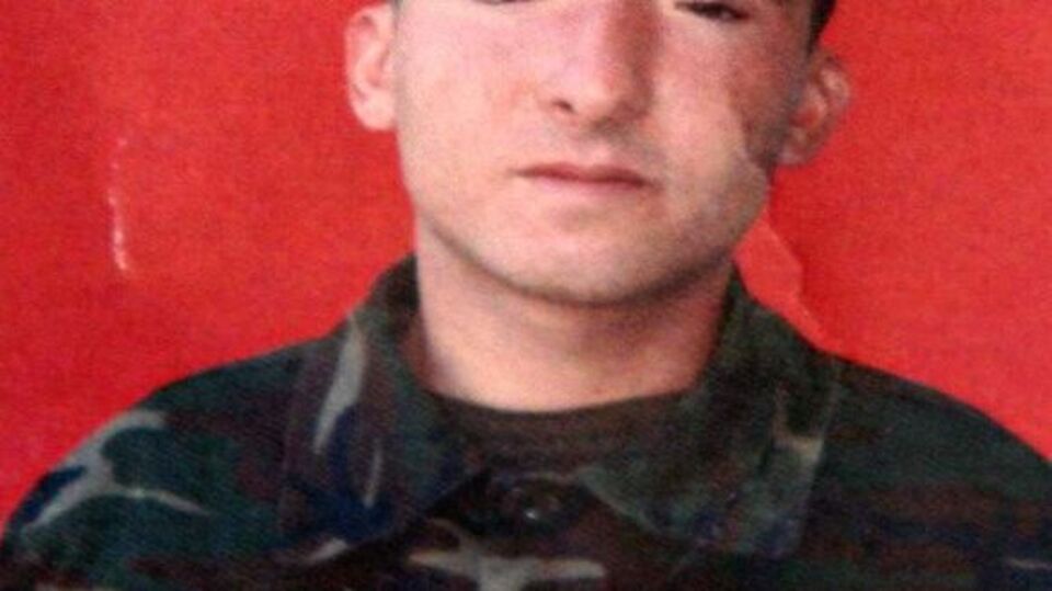 Askeri araç devrildi: 1 şehit