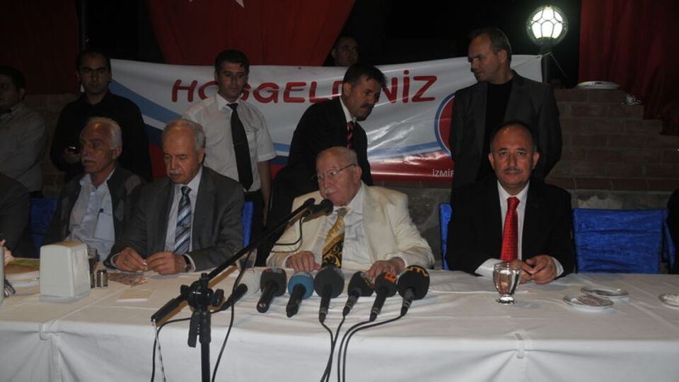 "AKP ve CHP ikiz kardeş"