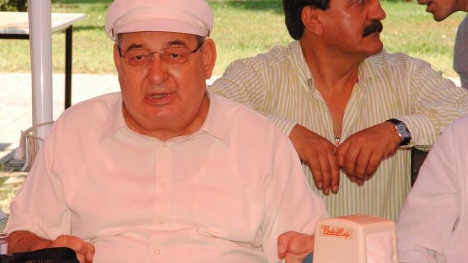 CHP'den "rahibeli afiş" açıklaması