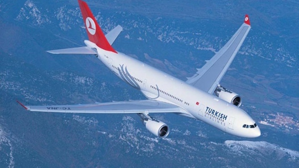 THY uçağının motoruna kuş girince
