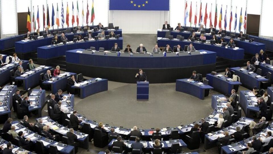 AP, Fransa'yı kınamaya hazırlanıyor