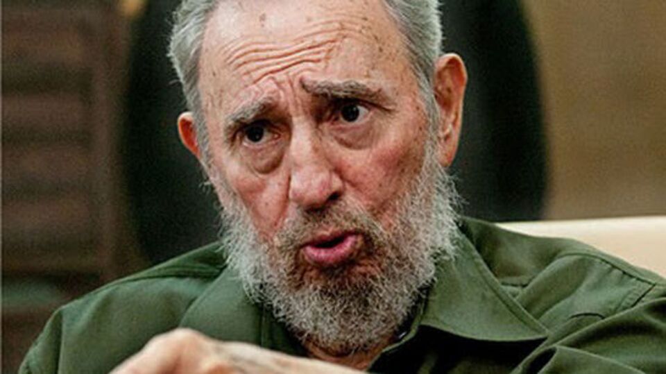 Castro: Ahmedinejad Yahudi düşmanı