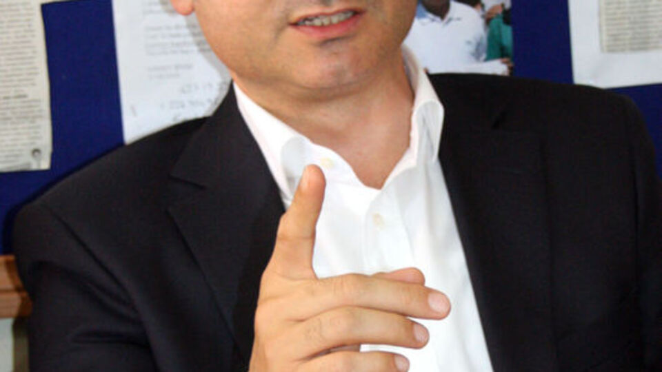 AK Partili Suat Kılıç muhalefete yüklendi