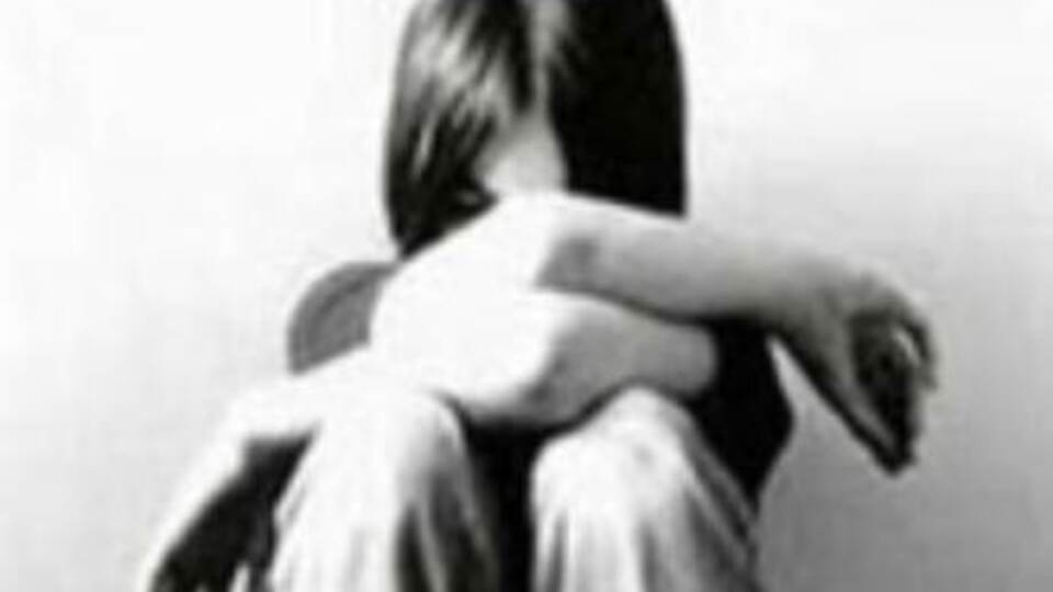 Enişte tecavüz etti, teyze pazarladı