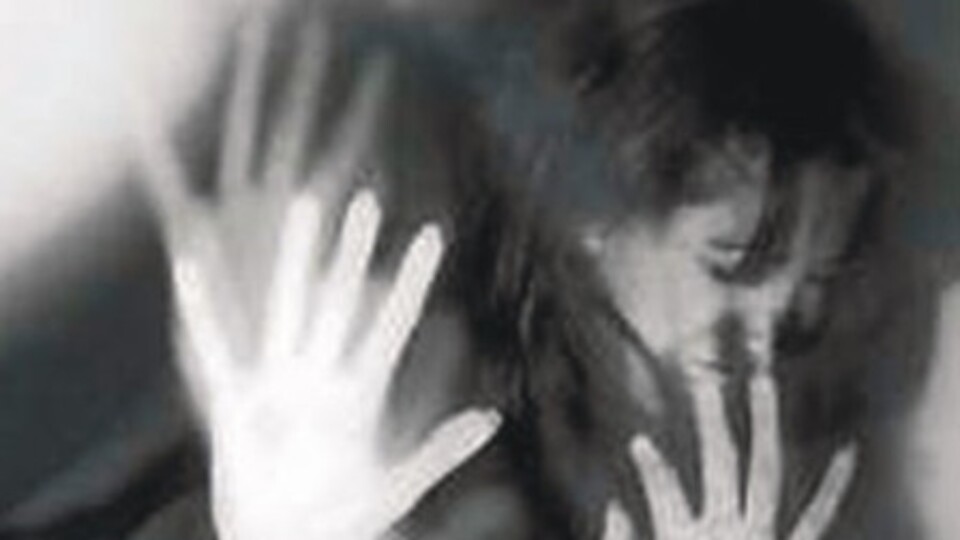 Ninesinin evinde tecavüz etti