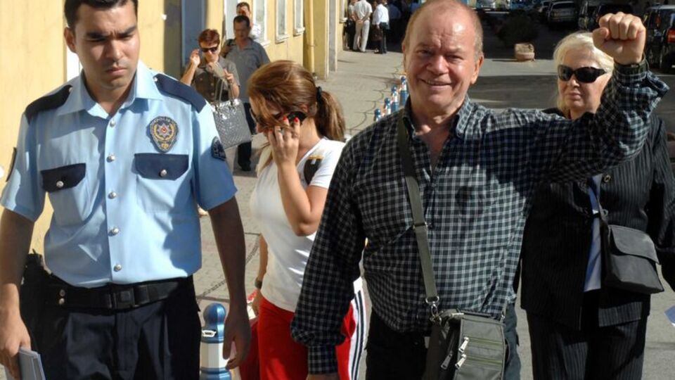 Emekli Sat Komandosu tahliye edildi