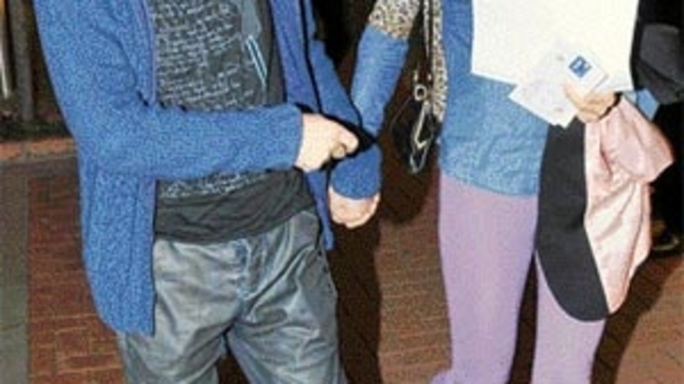 Bir manken rockçı aşkı daha