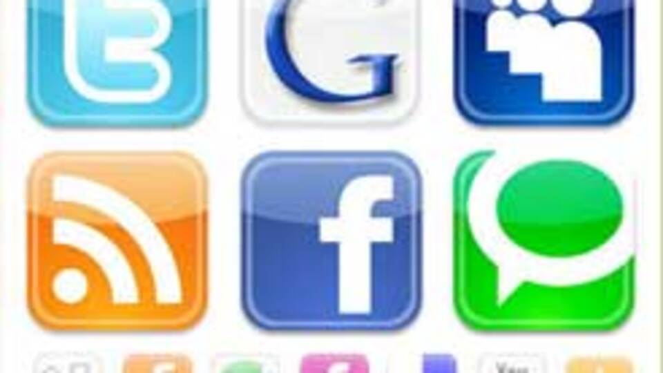 Dünya haberleri internetten takip ediyor